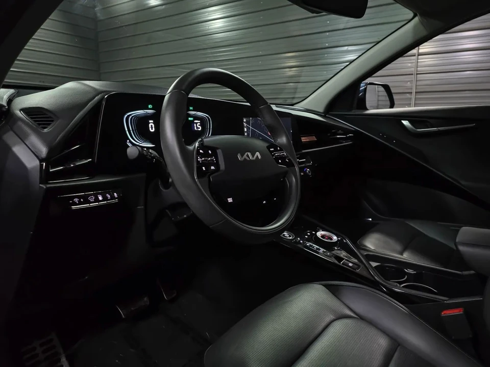 2024 Kia Niro - Image 10 of 12