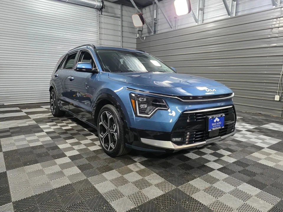 2024 Kia Niro - Image 4 of 12