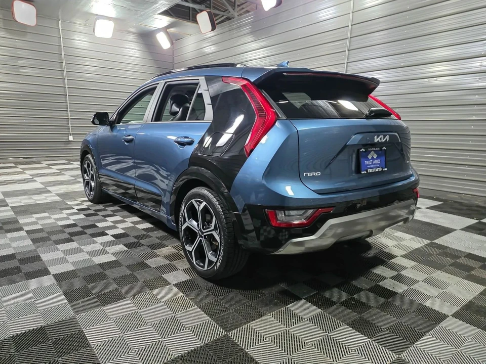 2024 Kia Niro - Image 7 of 12