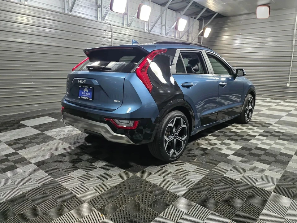 2024 Kia Niro - Image 5 of 12
