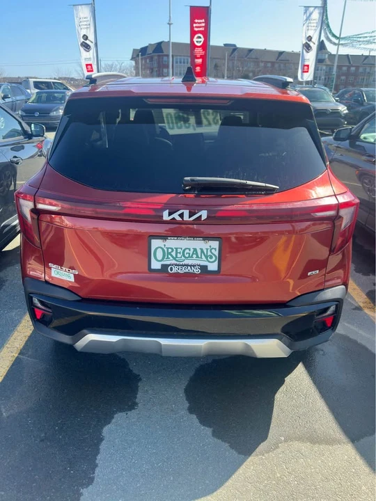 2024 Kia Seltos - Image 5 of 13