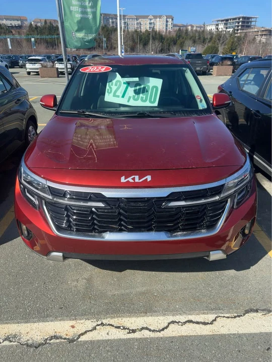 2024 Kia Seltos - Image 2 of 13