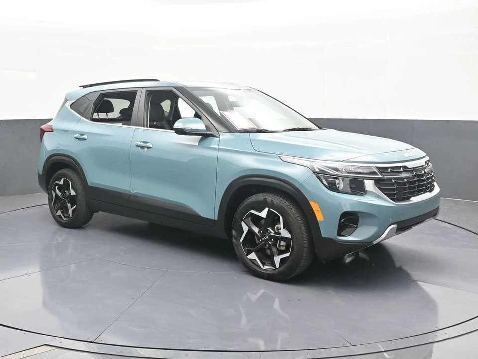 2024 Kia Seltos - Image 8 of 12