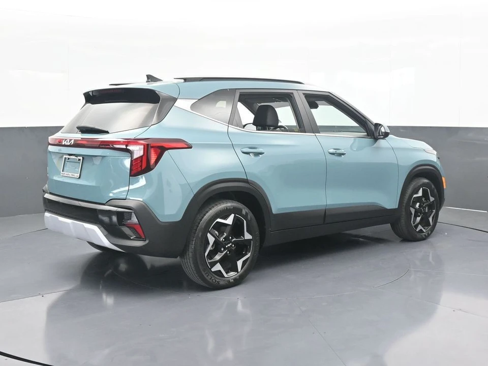 2024 Kia Seltos - Image 6 of 12