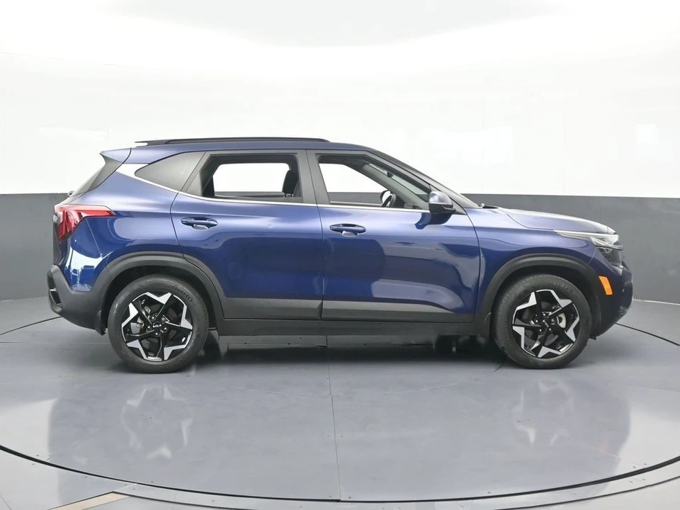 2024 Kia Seltos - Image 7 of 12