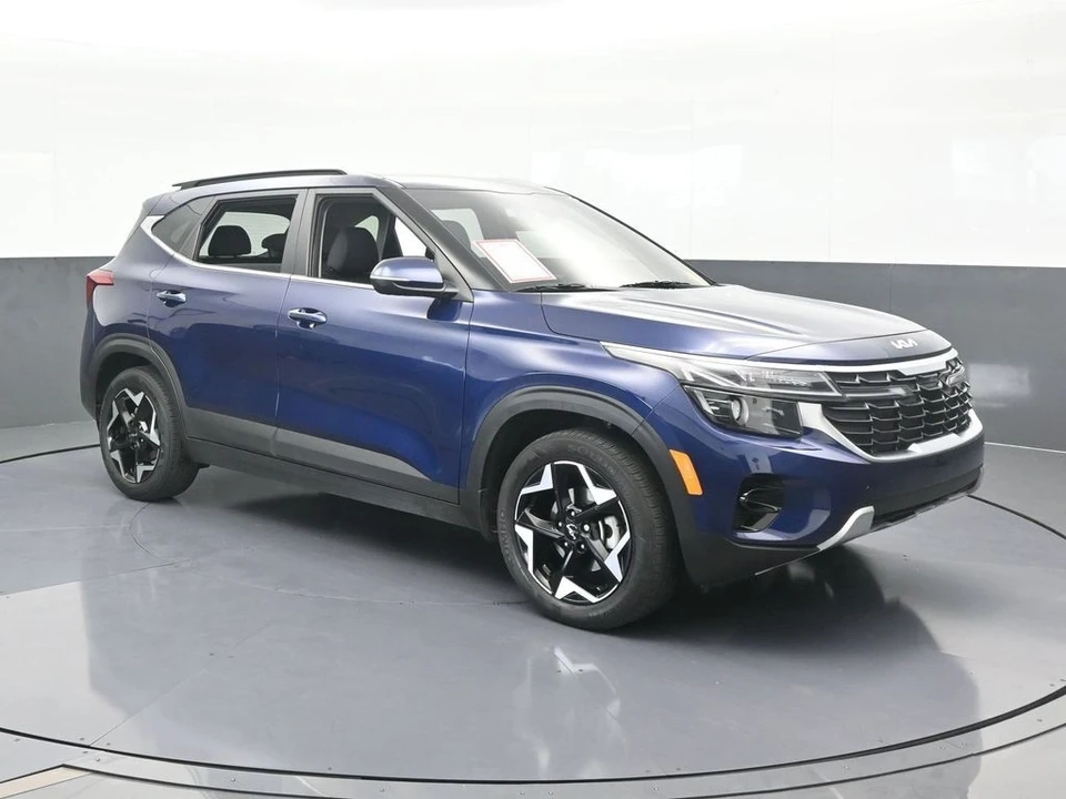 2024 Kia Seltos - Image 8 of 12