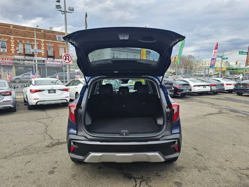 2024 Kia Seltos - Image 8 of 12