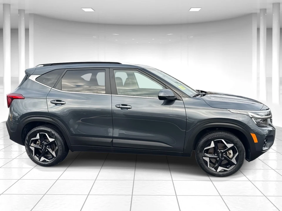 2024 Kia Seltos - Image 2 of 21