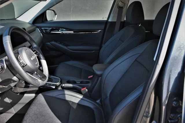2024 Kia Seltos - Image 13 of 19