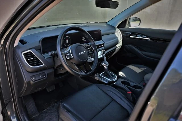 2024 Kia Seltos - Image 12 of 19
