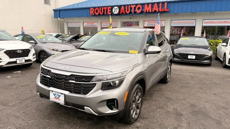2024 Kia Seltos - Image 4 of 12