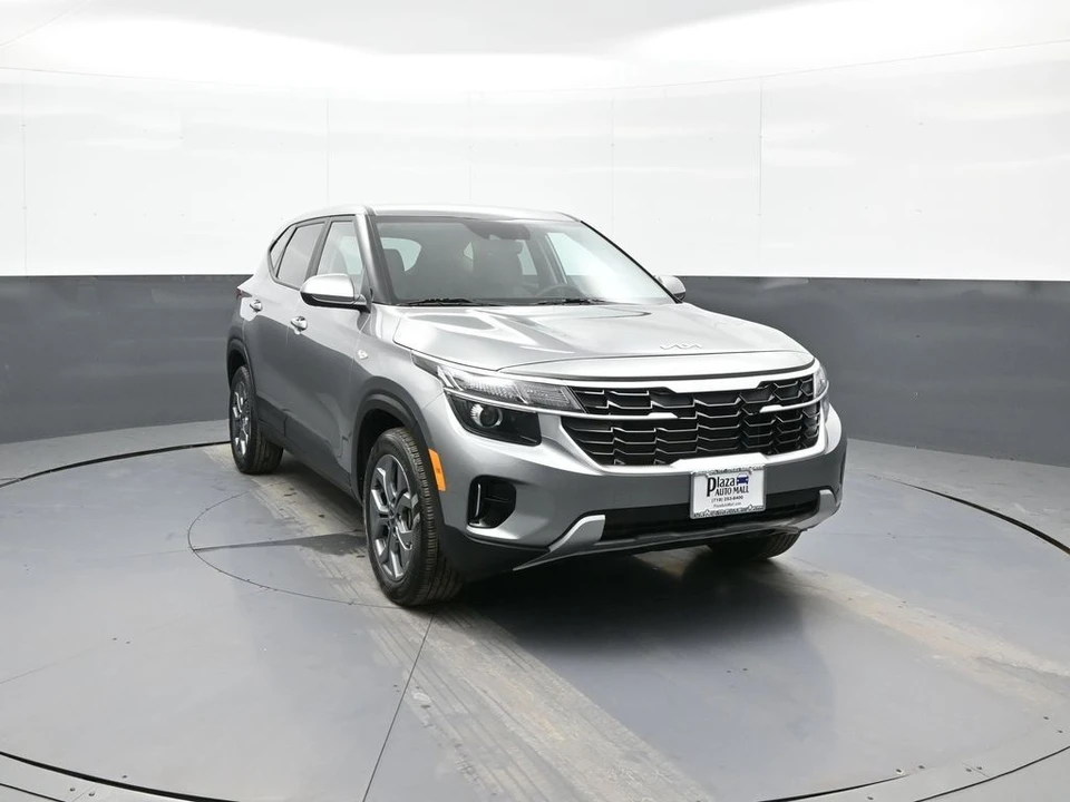 2024 Kia Seltos - Image 3 of 12