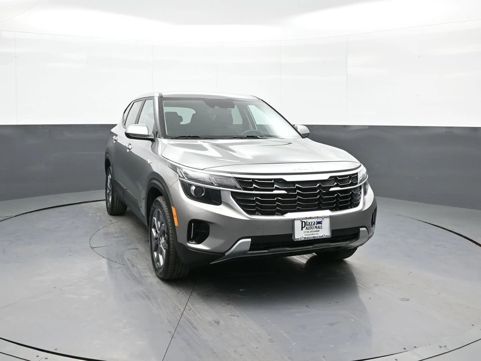 2024 Kia Seltos - Image 3 of 12
