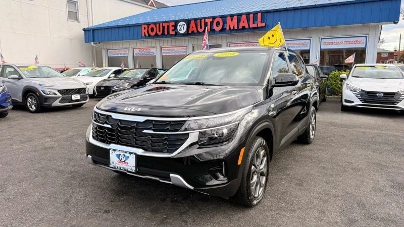 2024 Kia Seltos - Image 4 of 12