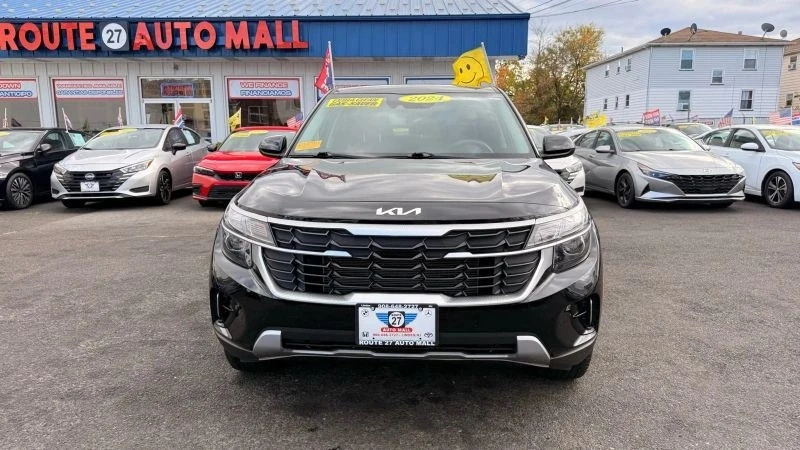 2024 Kia Seltos - Image 3 of 12