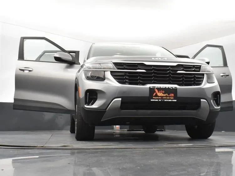 2024 Kia Seltos - Image 11 of 12