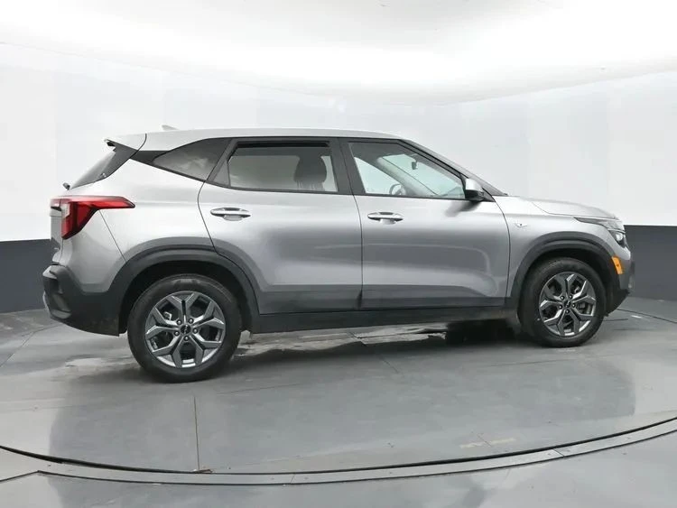 2024 Kia Seltos - Image 4 of 12