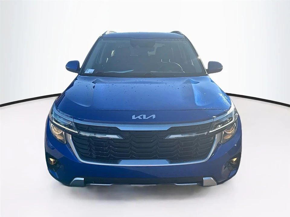 2024 Kia Seltos - Image 2 of 16