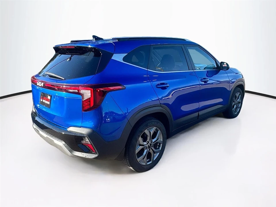 2024 Kia Seltos - Image 7 of 16