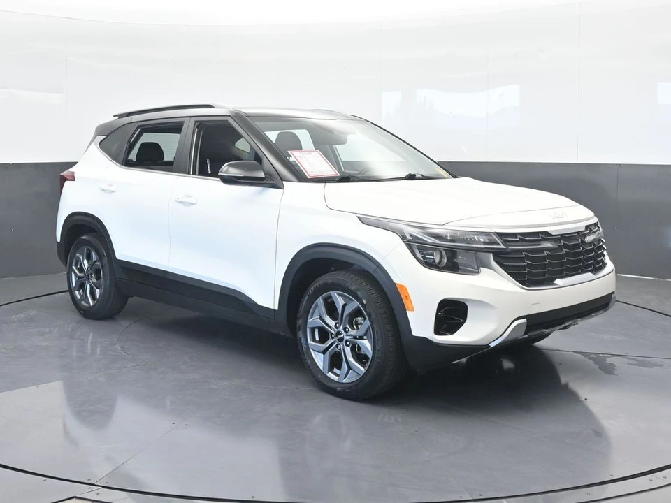 2024 Kia Seltos - Image 8 of 12