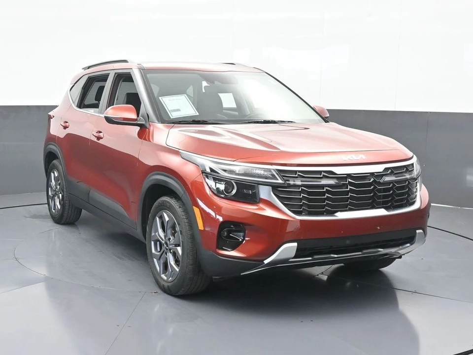 2024 Kia Seltos - Image 9 of 12