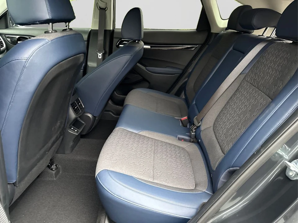 2024 Kia Seltos - Image 10 of 12