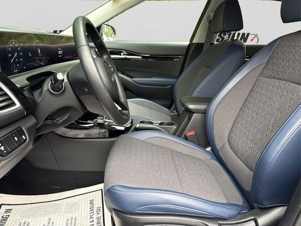 2024 Kia Seltos - Image 9 of 12