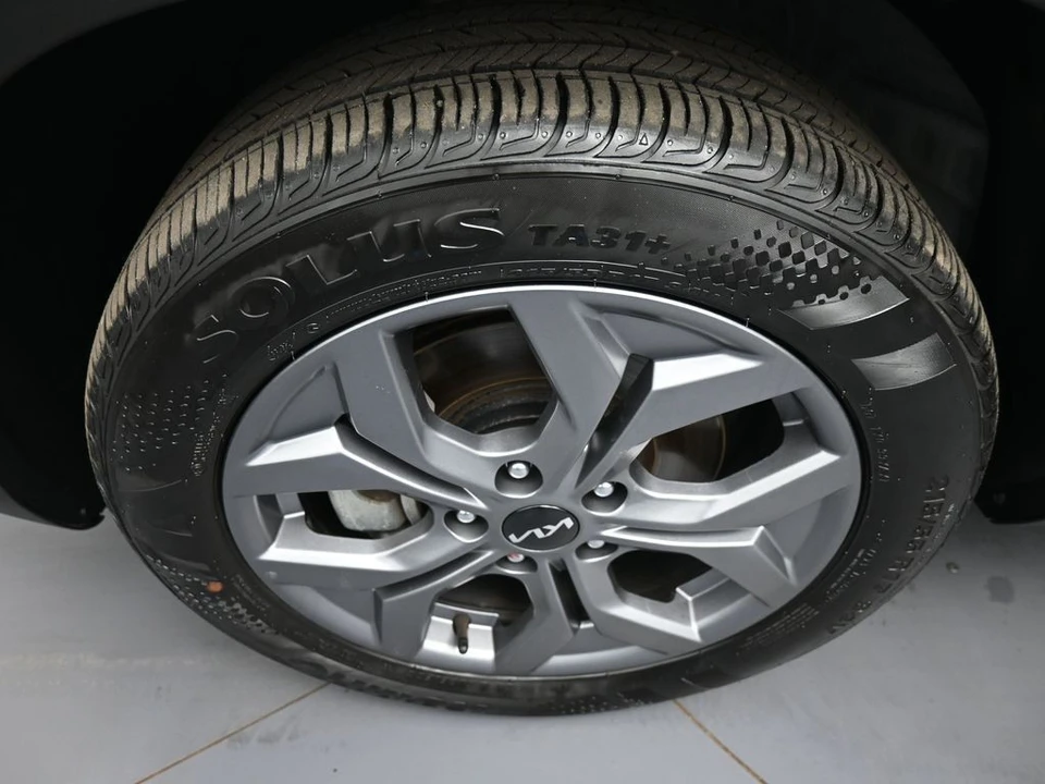 2024 Kia Seltos - Image 14 of 21