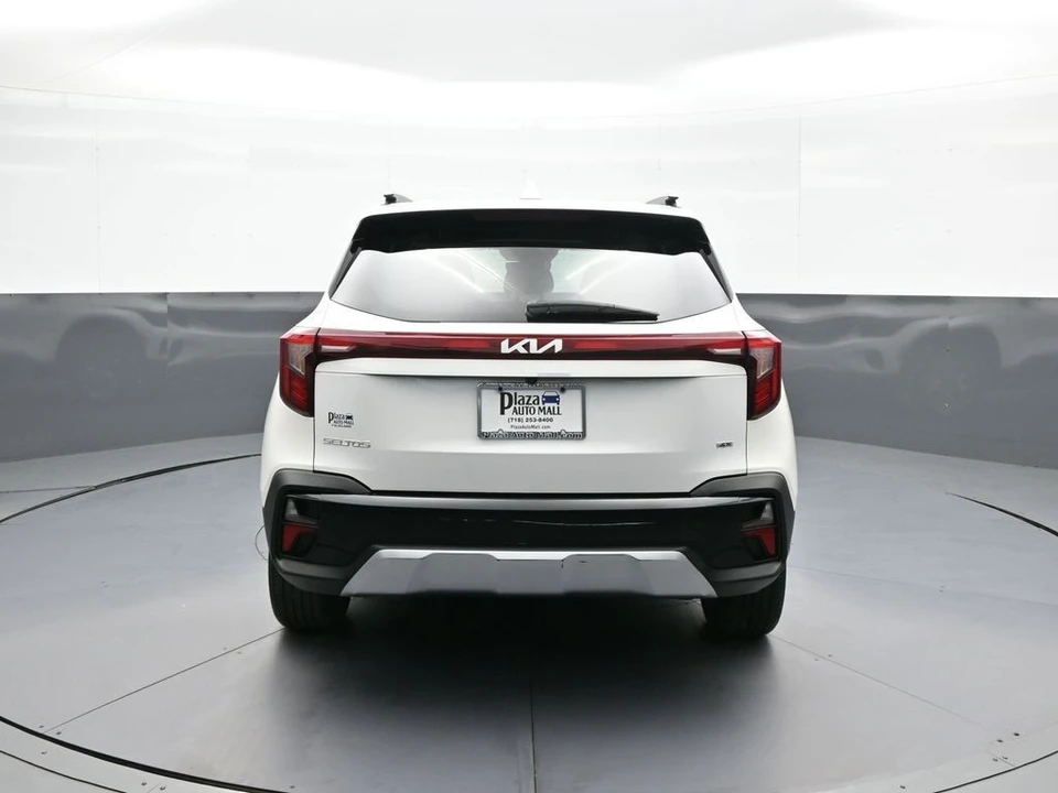 2024 Kia Seltos - Image 7 of 21