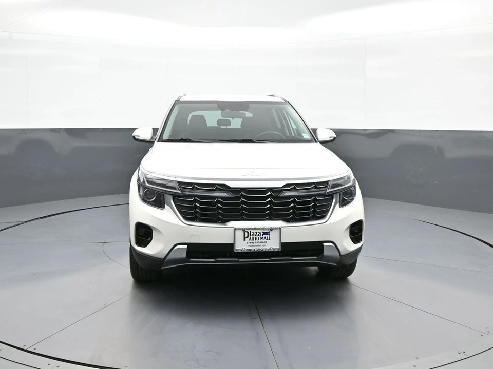 2024 Kia Seltos - Image 2 of 21