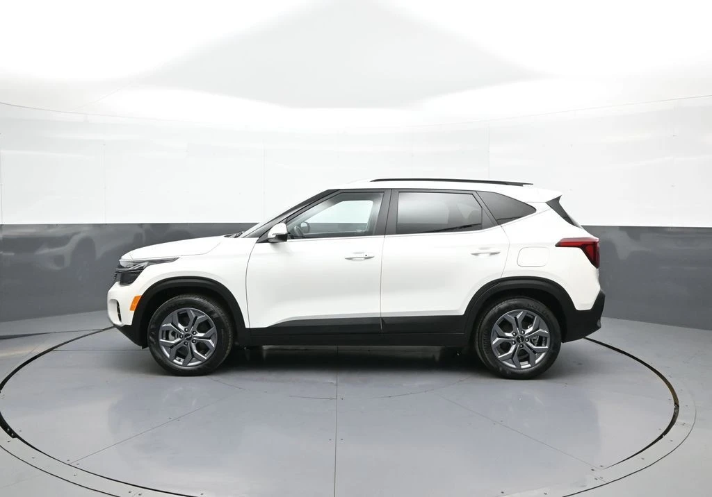 2024 Kia Seltos - Image 9 of 21
