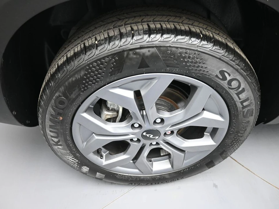 2024 Kia Seltos - Image 12 of 21