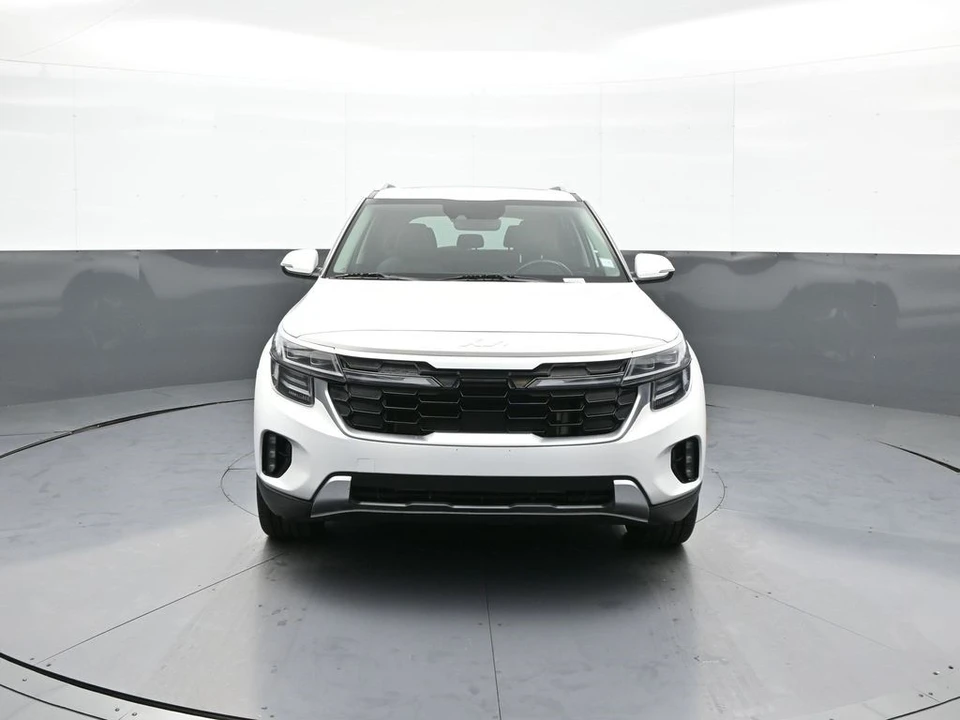 2024 Kia Seltos - Image 2 of 12