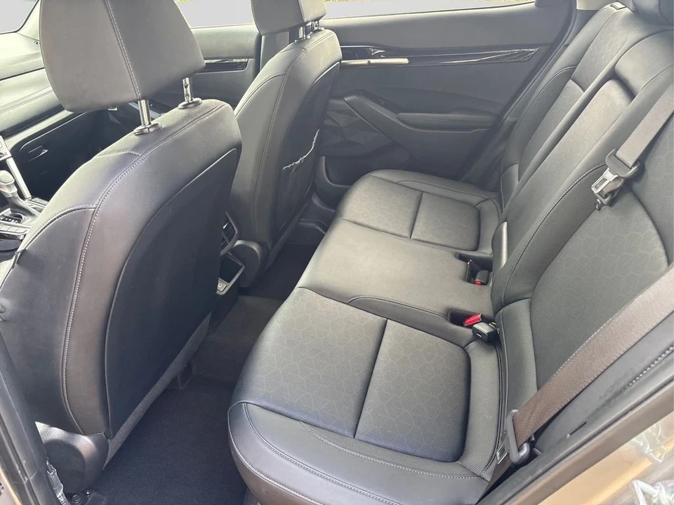 2024 Kia Seltos - Image 10 of 12