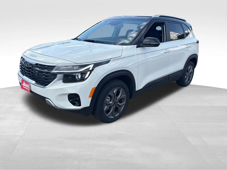 2024 Kia Seltos - Image 2 of 12