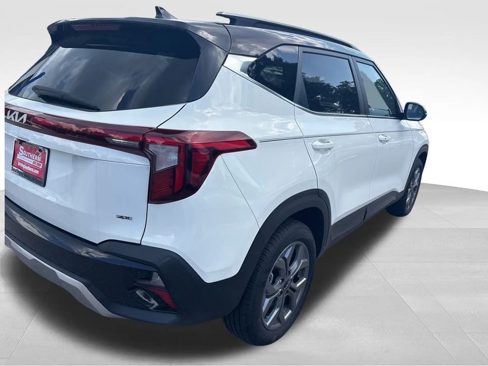 2024 Kia Seltos - Image 10 of 12