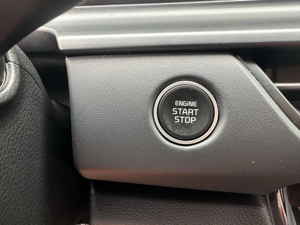 2024 Kia Seltos - Image 9 of 12