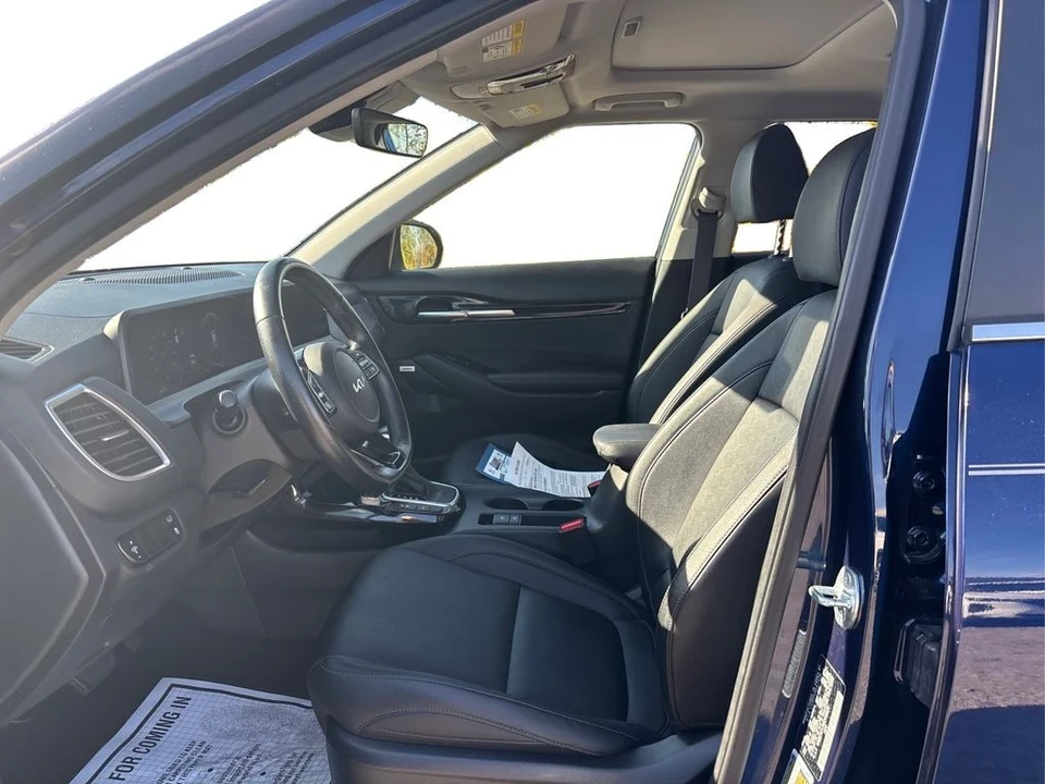2024 Kia Seltos - Image 9 of 12