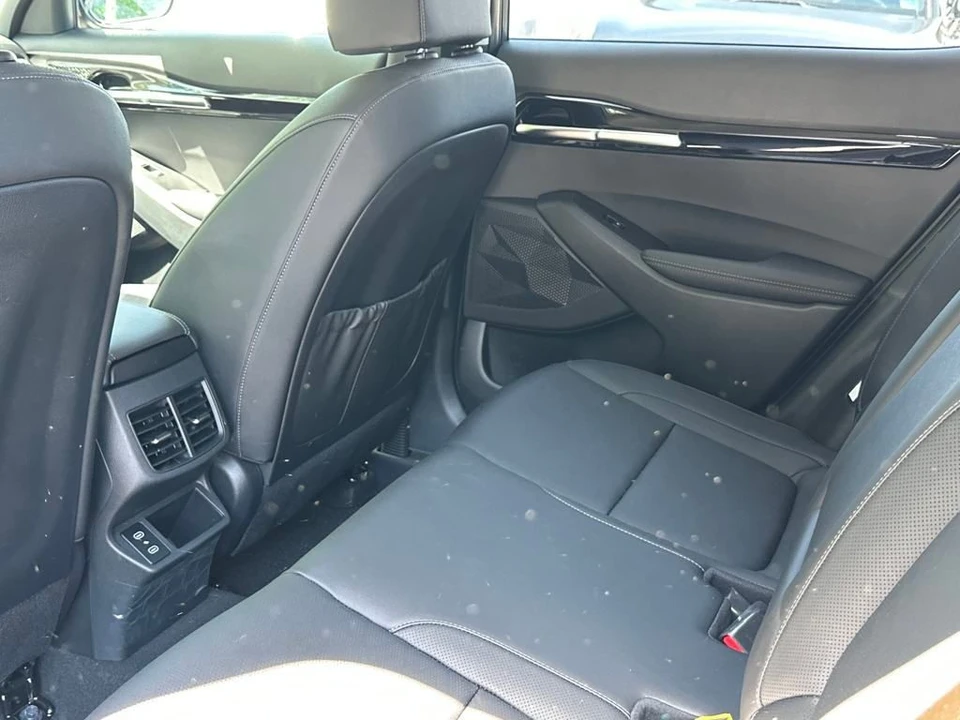 2024 Kia Seltos - Image 11 of 12