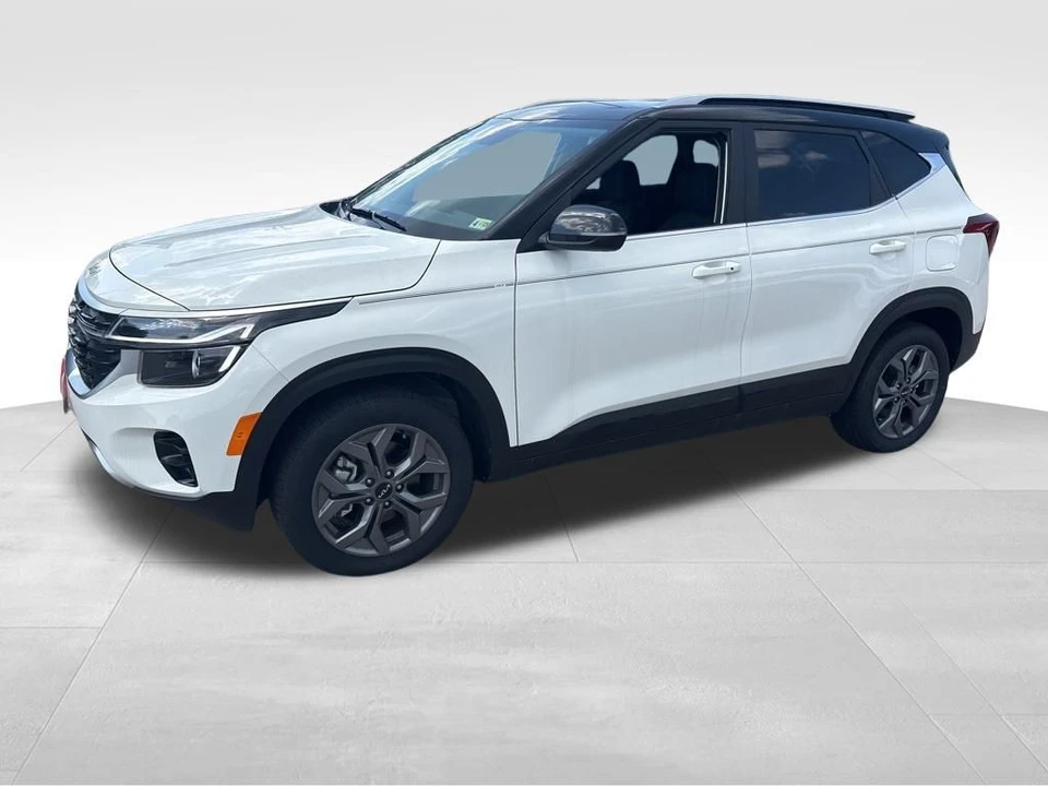 2024 Kia Seltos - Image 2 of 12
