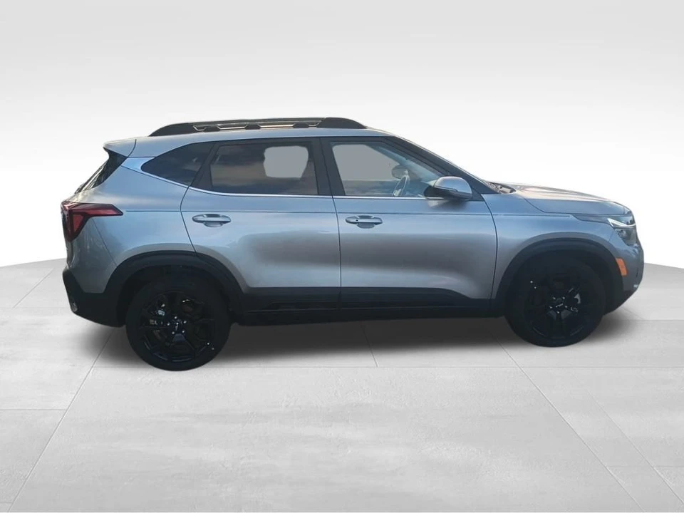 2024 Kia Seltos - Image 7 of 12