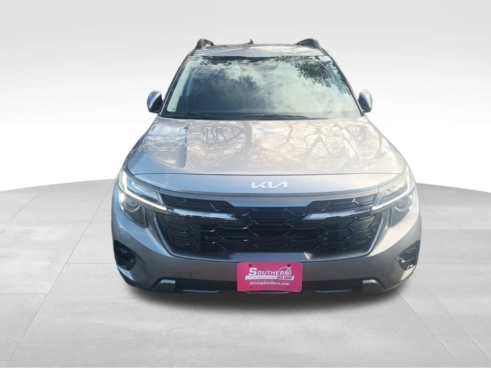 2024 Kia Seltos - Image 10 of 12