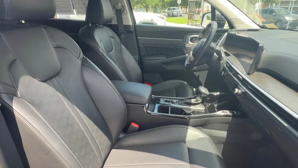 2024 Kia Sorento - Image 5 of 11