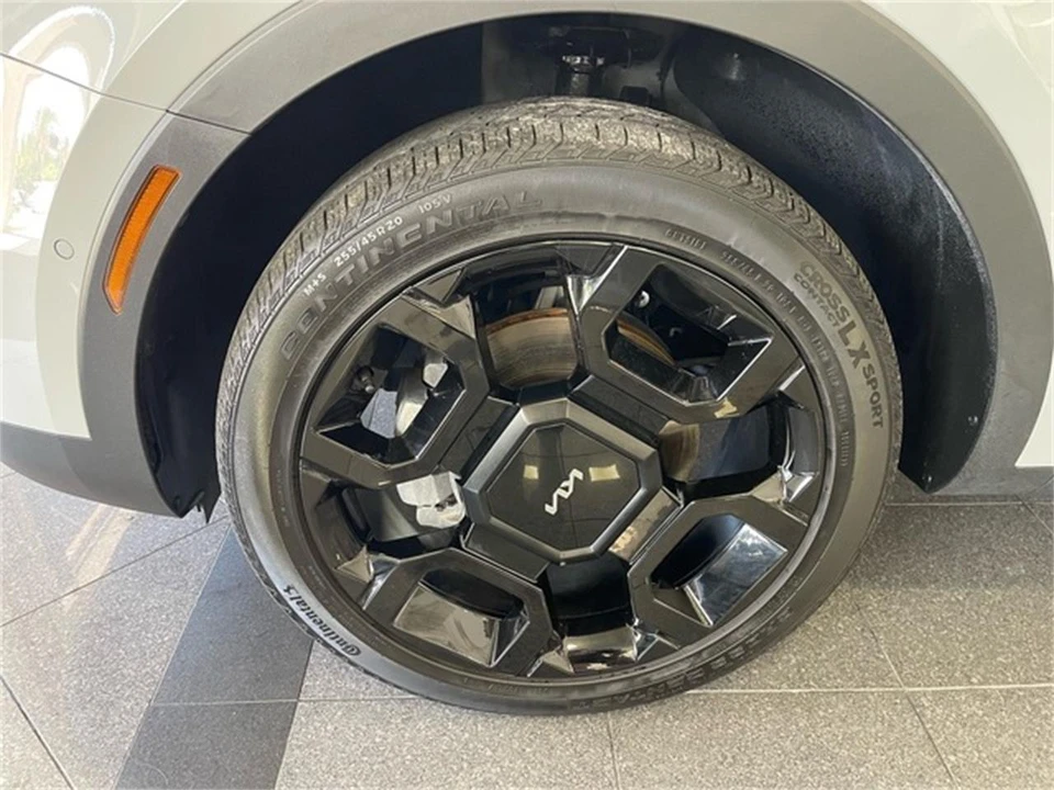 2024 Kia Sorento - Image 21 of 31