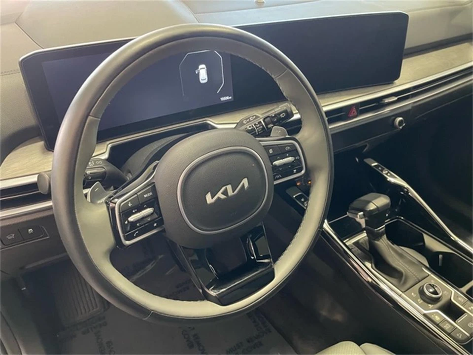 2024 Kia Sorento - Image 29 of 31