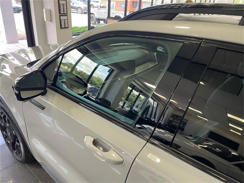 2024 Kia Sorento - Image 14 of 31