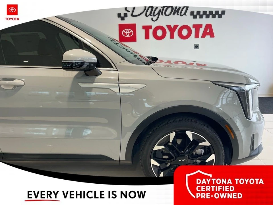 2024 Kia Sorento - Image 10 of 12