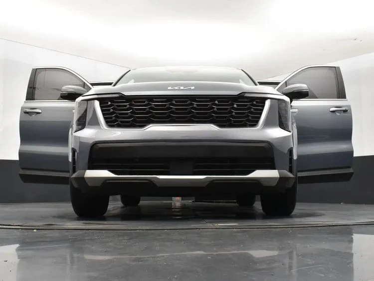 2024 Kia Sorento - Image 11 of 12