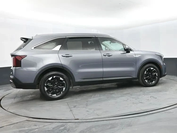 2024 Kia Sorento - Image 4 of 12