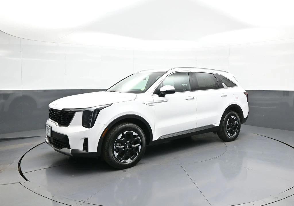 2024 Kia Sorento - Image 10 of 21